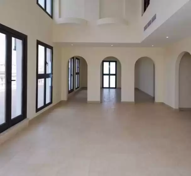 Жилой Готовая недвижимость 5 спален С/Ж Квартира  продается в Аль-Садд , Доха #9803 - 1  image 